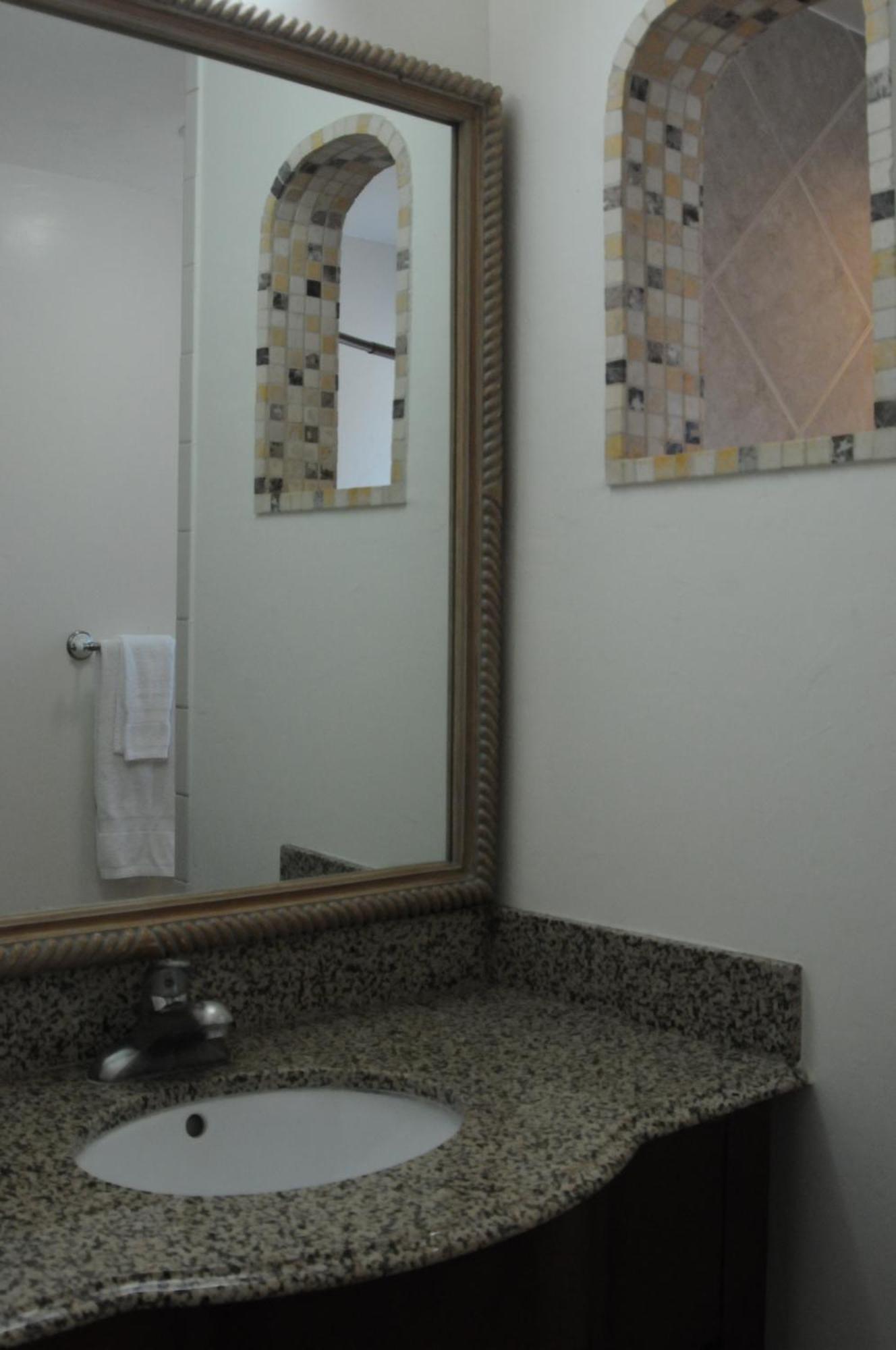 Oasis Inn And Suites Santa Barbara Kültér fotó
